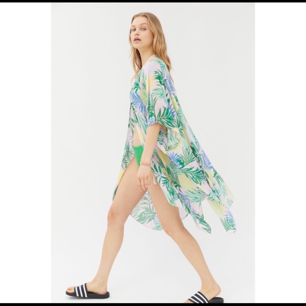 Island Palm Tree Print Beach Kimono / Robe